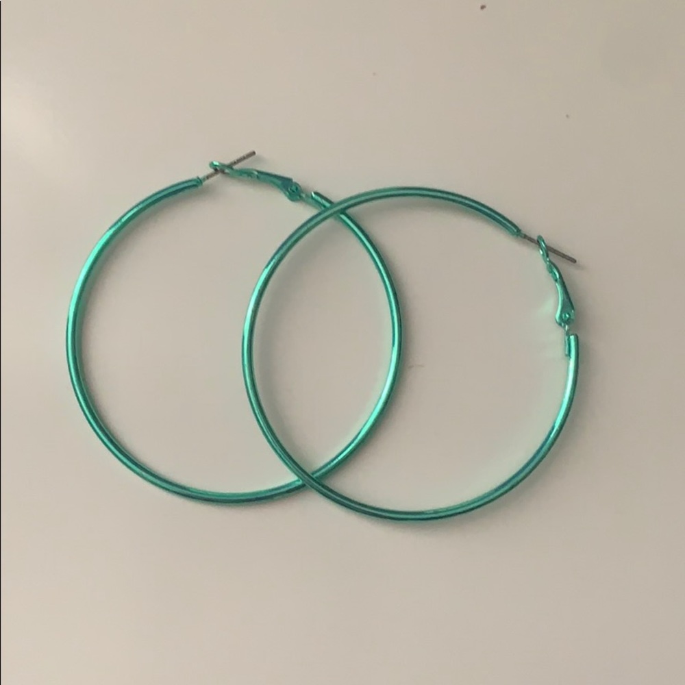 super adorable green chrome hoop earrings!